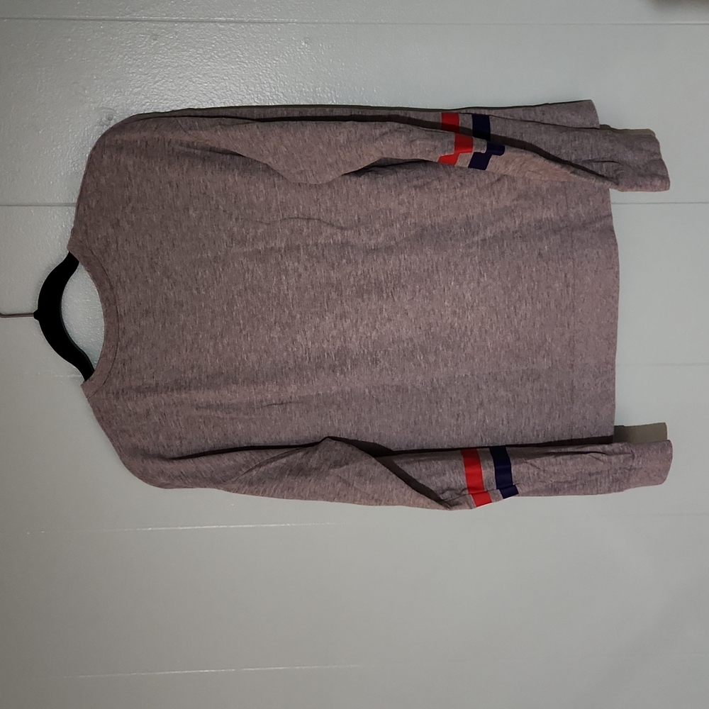 H & M Divided Nasa Longsleeve - Picture 7 of 7